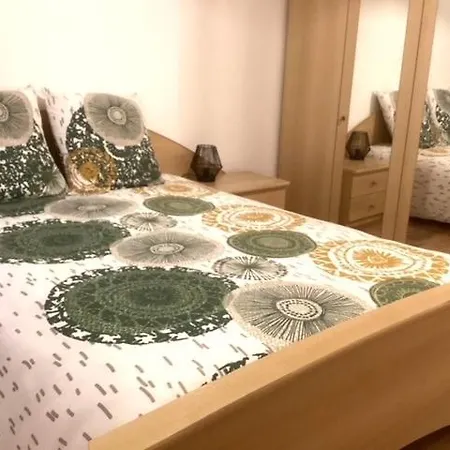 Apartment Mac Auliffe *